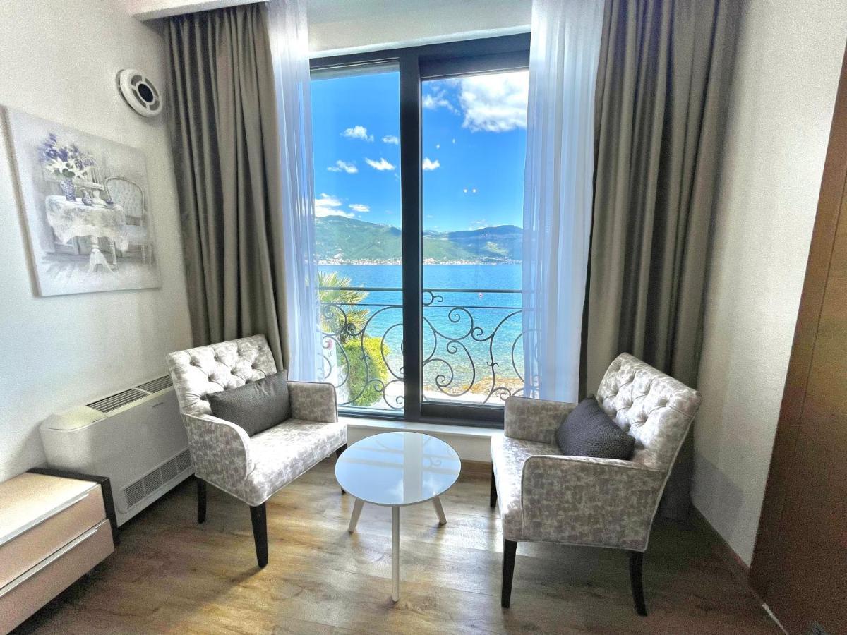 Beachfront Villa Pearl Of Adria Krasići Bagian luar foto