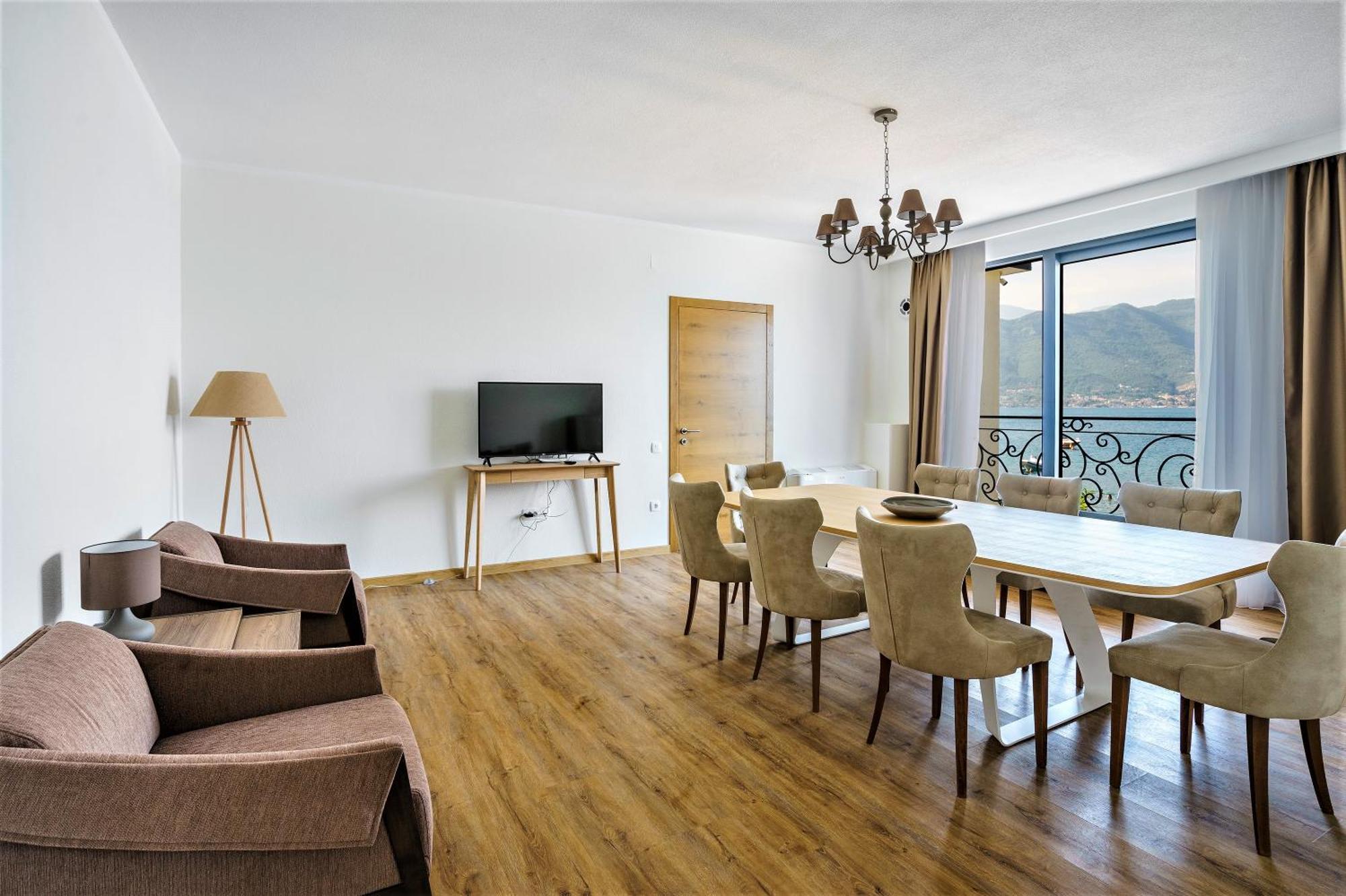 Beachfront Villa Pearl Of Adria Krasići Bagian luar foto
